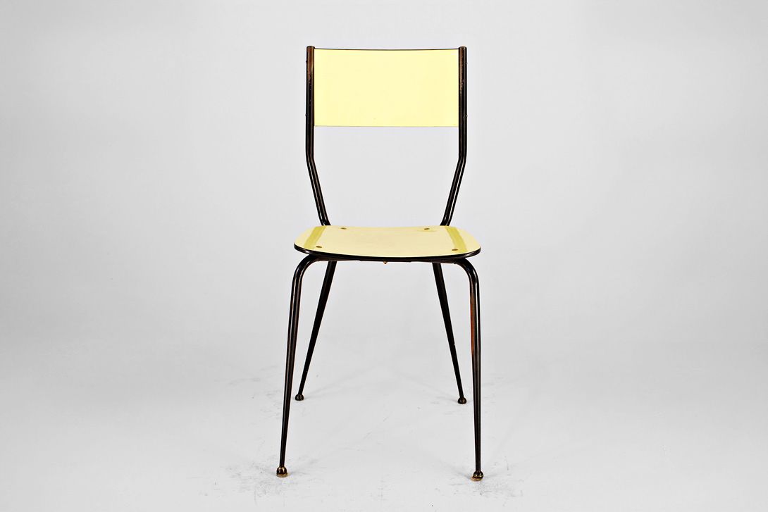 Foto Lemon Cream Kitchen Chair on Black Metal Frame 1955