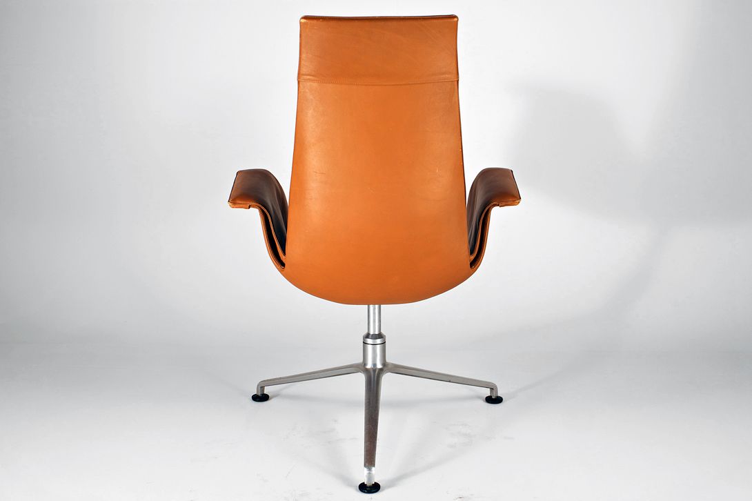 Foto FK 6725 Tulip Chair by Preben Fabricius &#038; Jørgen Kastholm for Kill International NOUGAT BROWN