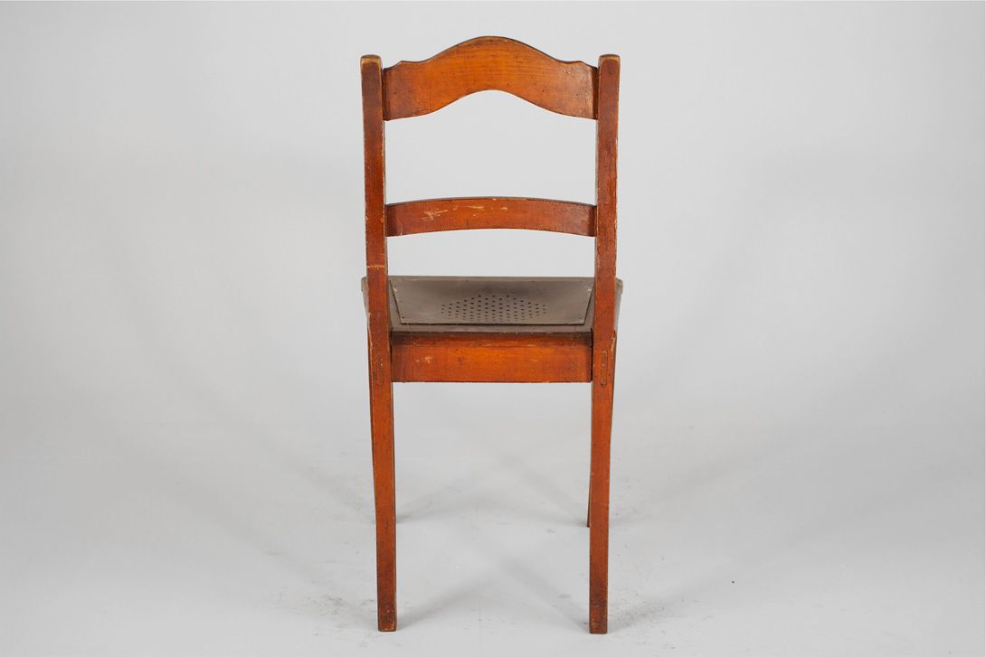 Foto Rustic Wooden Kitchen Chair