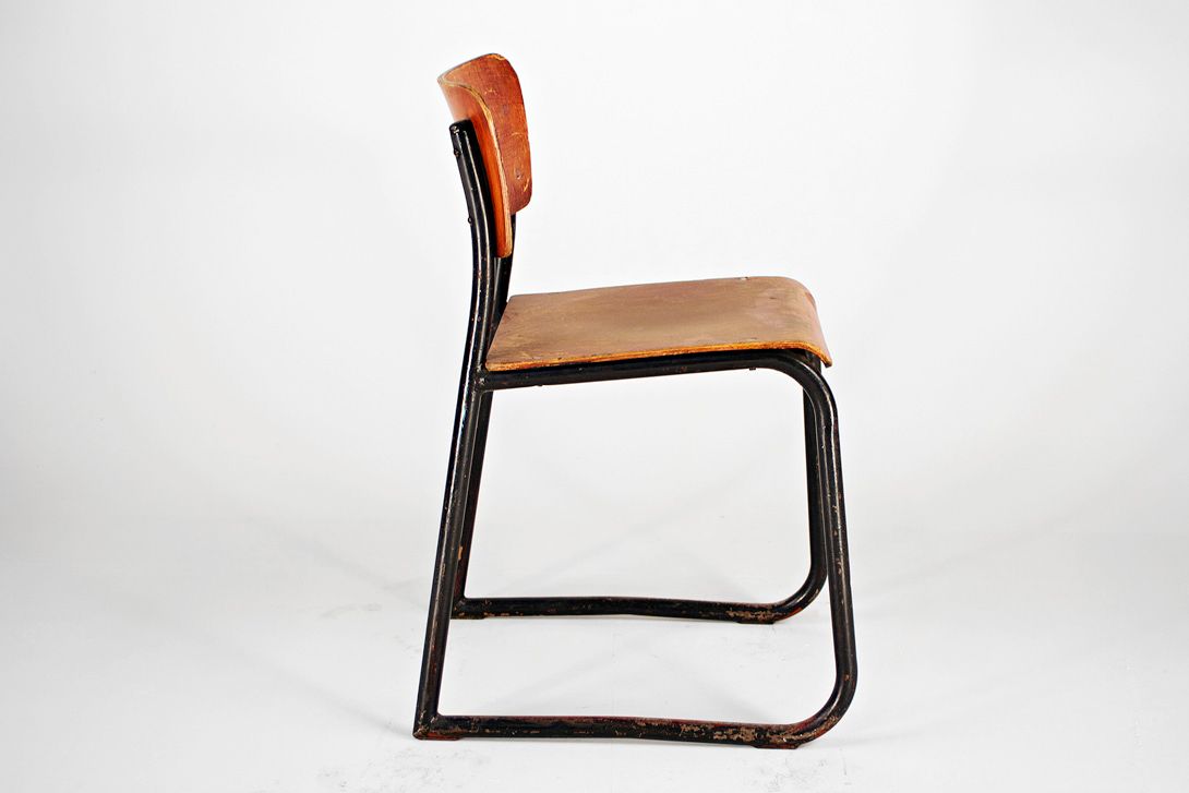 Foto Slender Industrial Chair, Wooden Maroon Brown Backrest and Seat, Sturdy Black Metal Base, France 1939