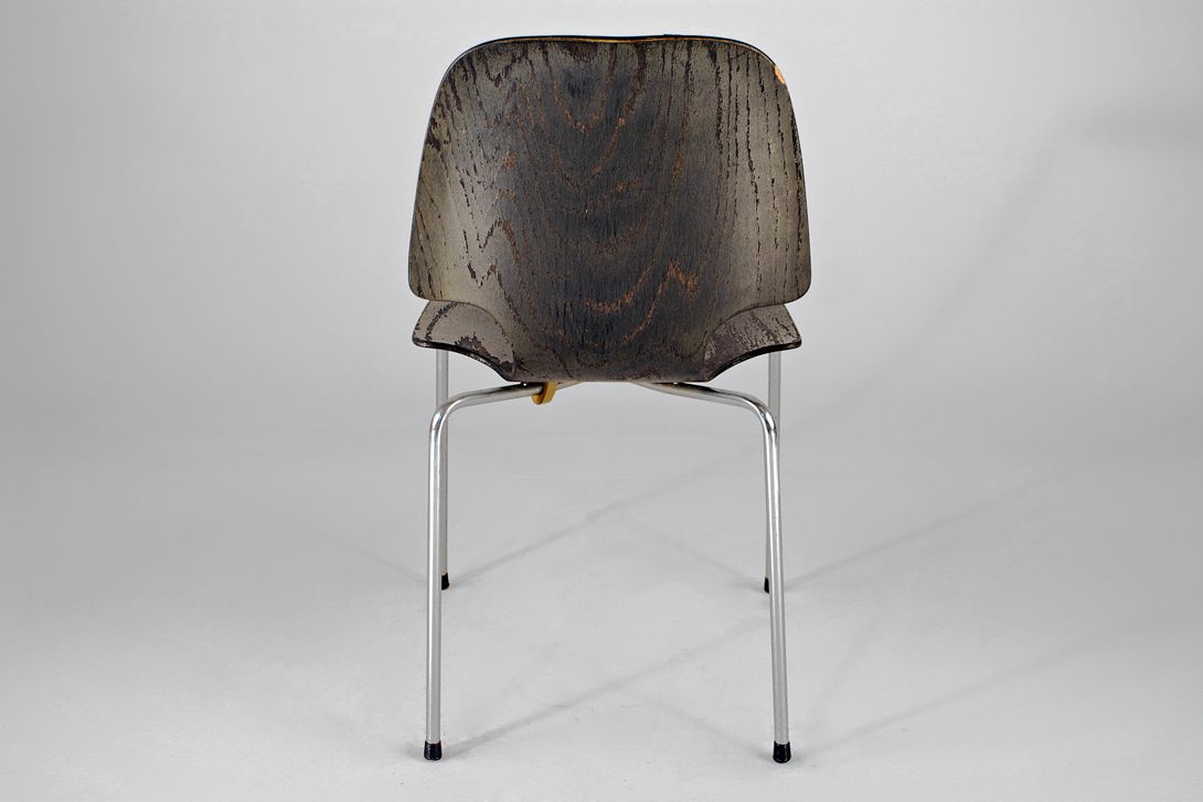 Foto Black Plywood Chair with Chrome Steel Tube Legs, 1962