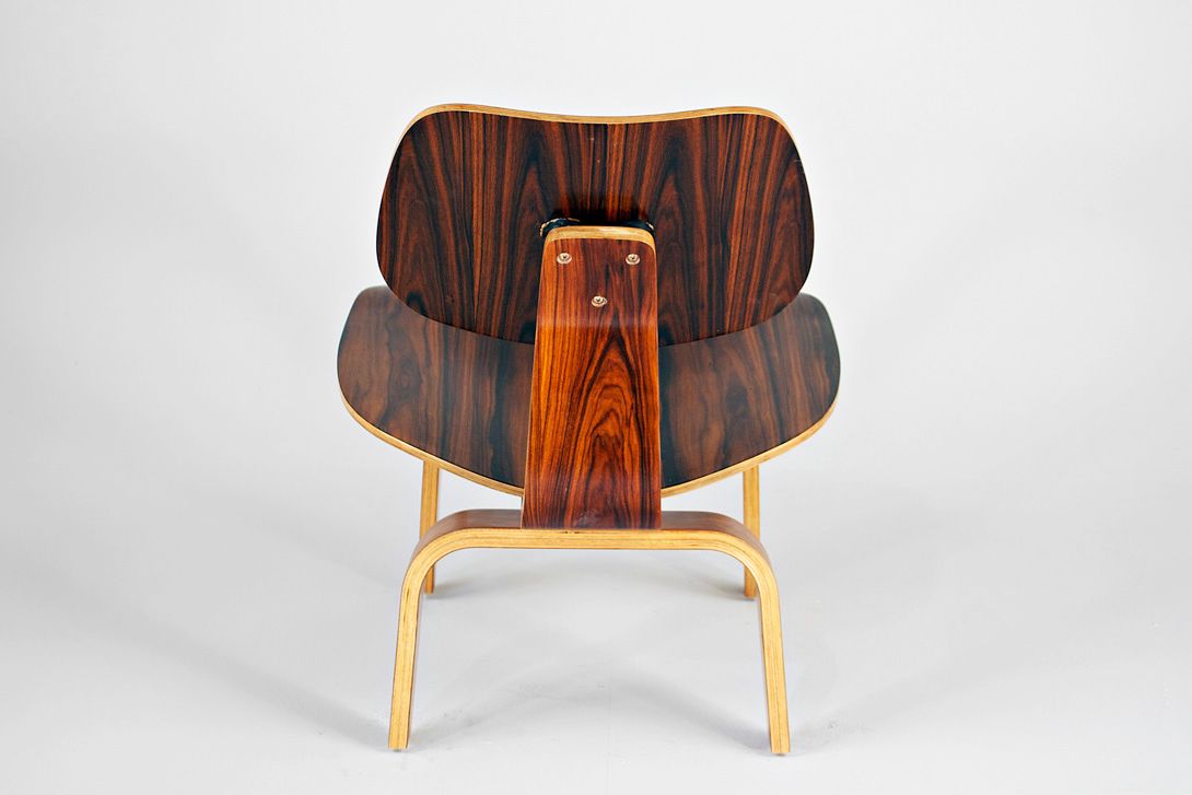 Foto Eames LCW Chair, Dark Wood with Light Rim