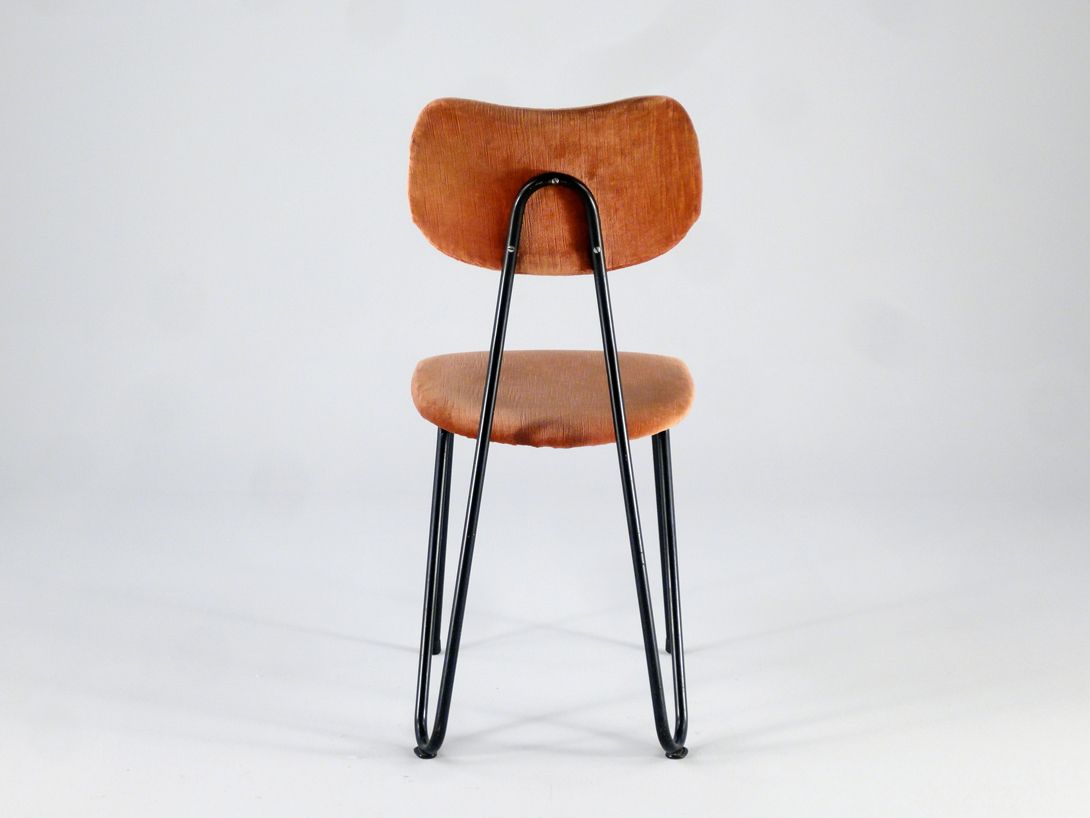 Foto Karl Otto LC Stendal Arno Chair and Brown-Rose Velvet Upholstery 1949