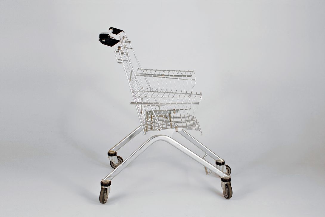 Foto Trolley Chair on Wheels 1975