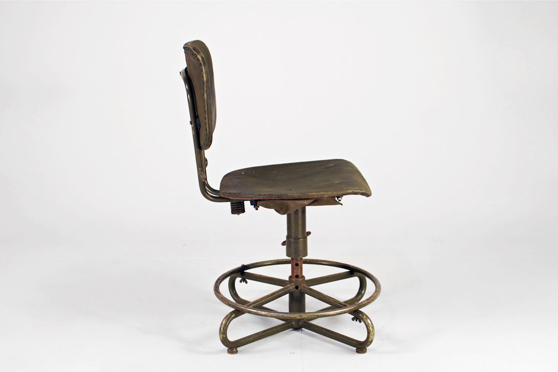 Foto Industrial Swiveling Chair Jailhouse 1956