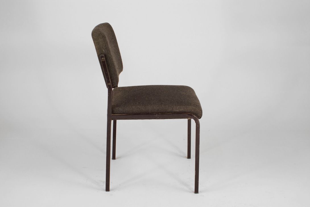 Foto Angular Black Upholstered Conference Chair