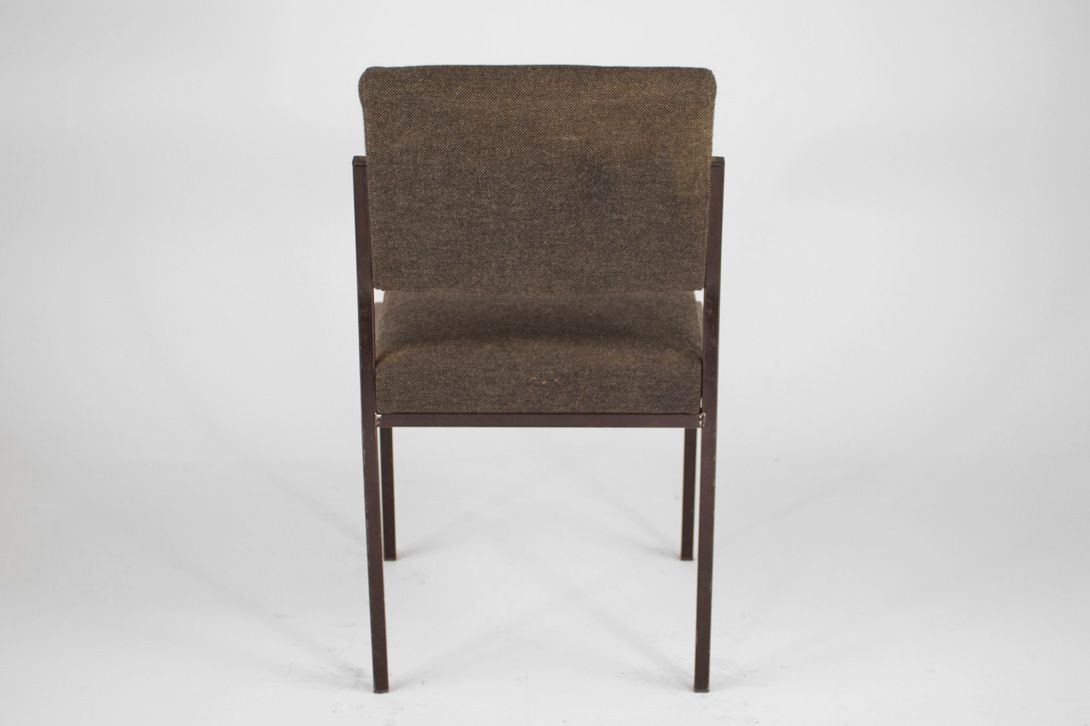 Foto Angular Black Upholstered Conference Chair
