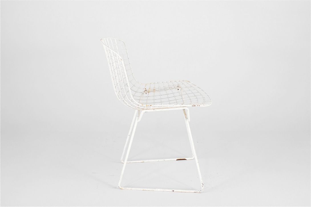 Foto Plain White Bertioa Side Chair