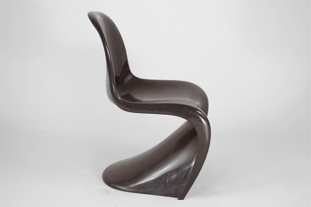 Foto Pitch Black Panton Chair, Polyurethane