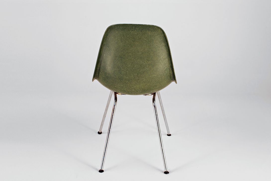 Foto Moss Green Eames Side Chair, various bases available