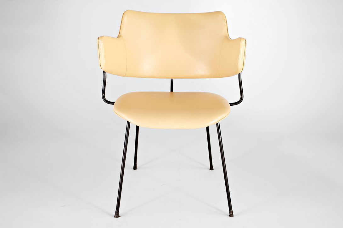 Foto Beige Leather Kembo 205 Armchair by Willem Gispen &#038; Rietveld