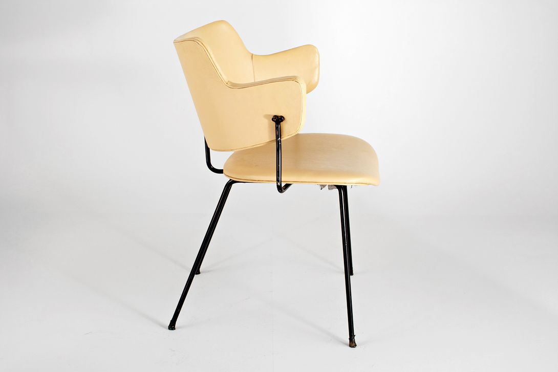 Foto Beige Leather Kembo 205 Armchair by Willem Gispen &#038; Rietveld