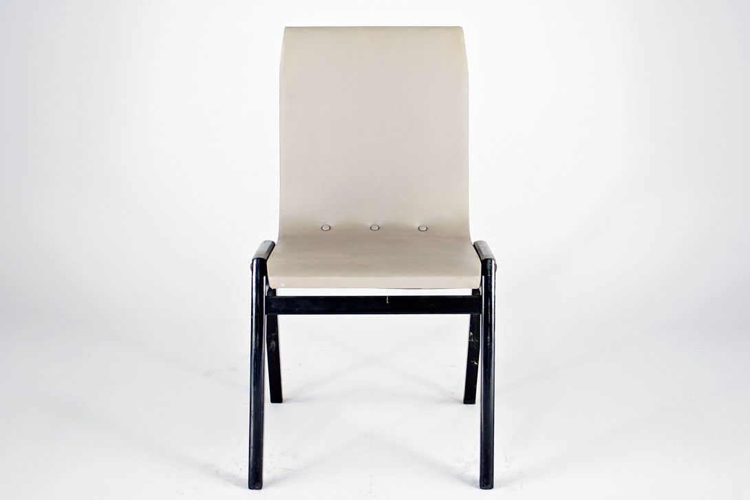 Foto Roland Rainer Stacking Chair