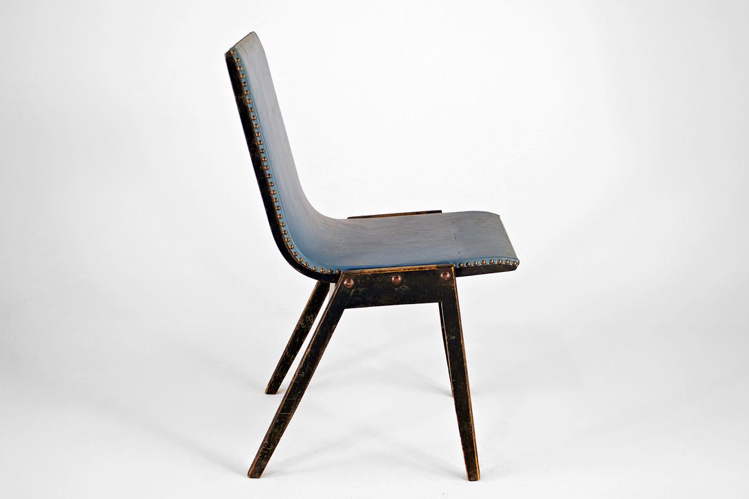 Foto Roland Rainer Stacking Chair
