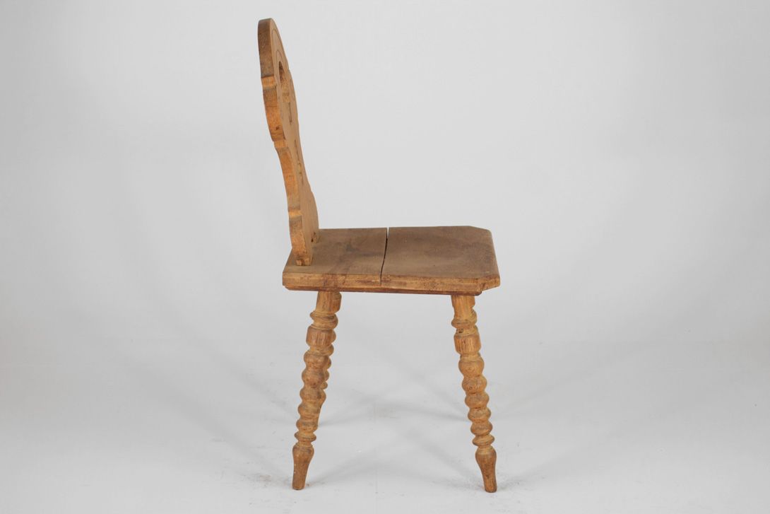 Foto Black Forest Wooden Kitchen Chair 1895