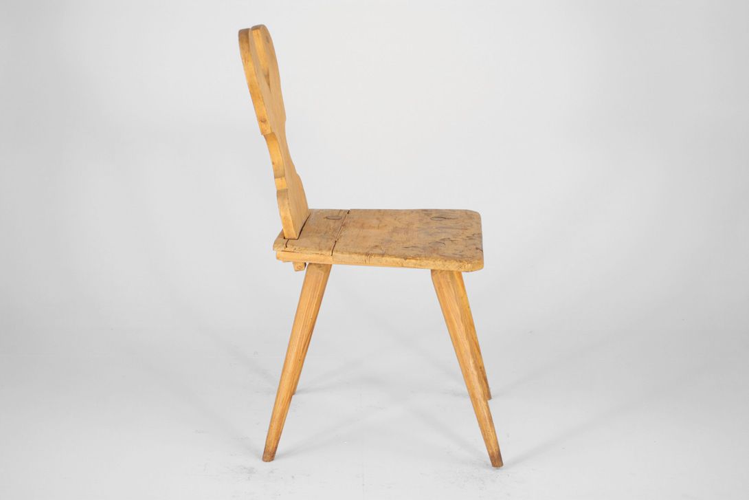 Foto Antique Bavarian Wooden Kitchen Chair