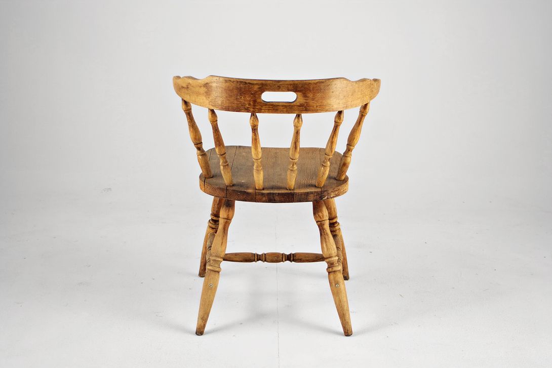 Foto Antique Wood Kitchen Chair North Spain