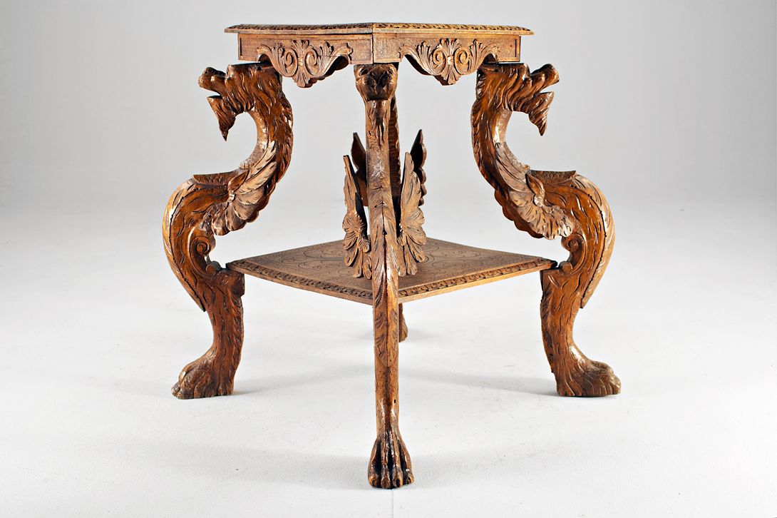 Foto Dragon Side Table Chinese Historism Germany 1885 h61x71x71