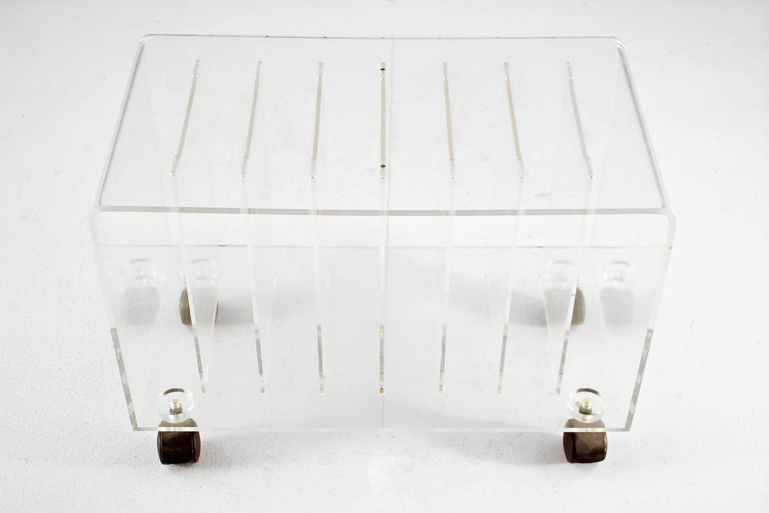 Foto Acrylic TV Table with LP Shelf h42x61x33