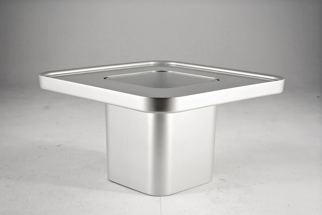 Foto Coffee Table with Bottle Box &#038; Glass GDR 1975 h40x70x70