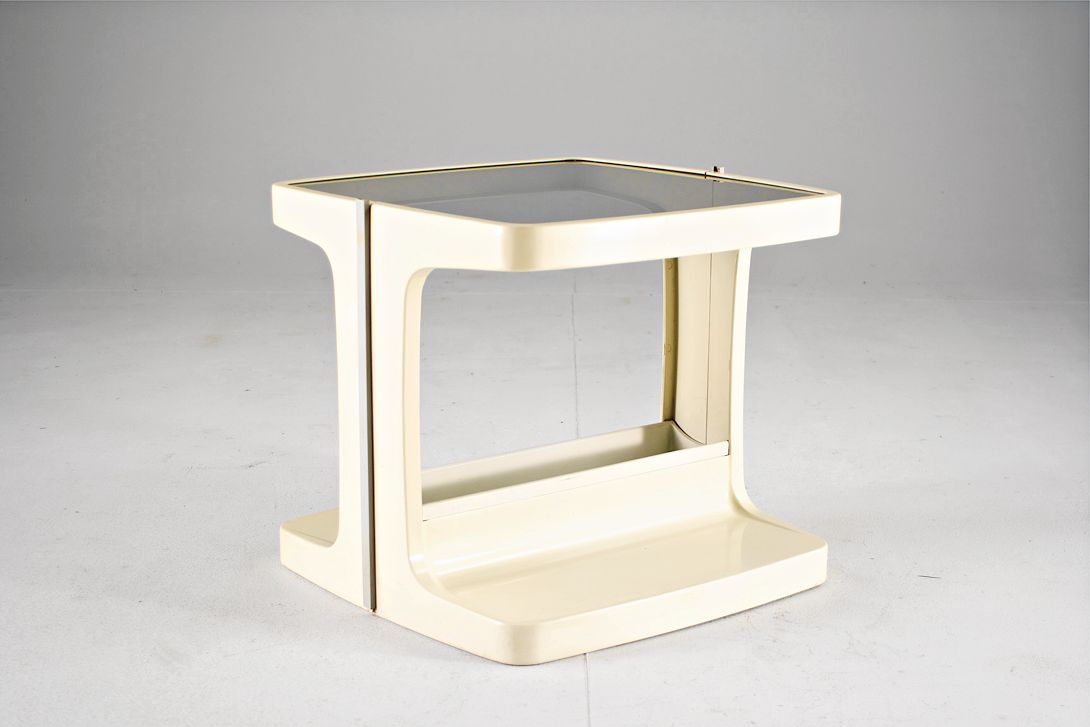 Foto Plastic Side Table h45x50x50