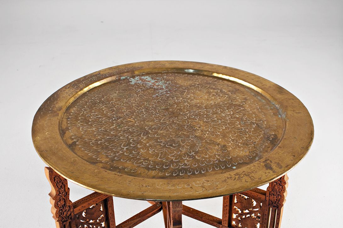 Foto Arabesque Historism Coffee &#038; Smoking Table 1919 h46x74