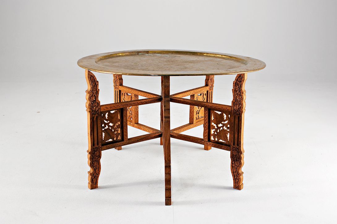 Foto Arabesque Historism Coffee &#038; Smoking Table 1919 h46x74