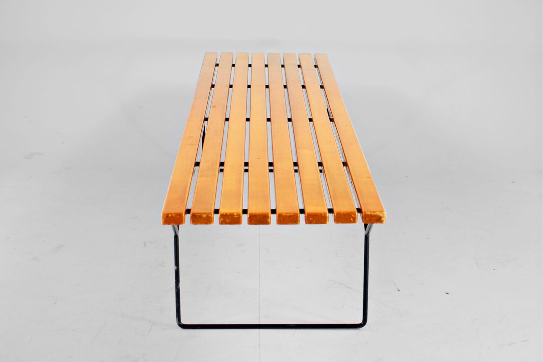 Foto Bertoia Wooden Bench Y-Base 1952