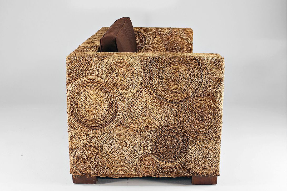 Foto Mediterran Sofa Brown with Rope Ornaments 1980
