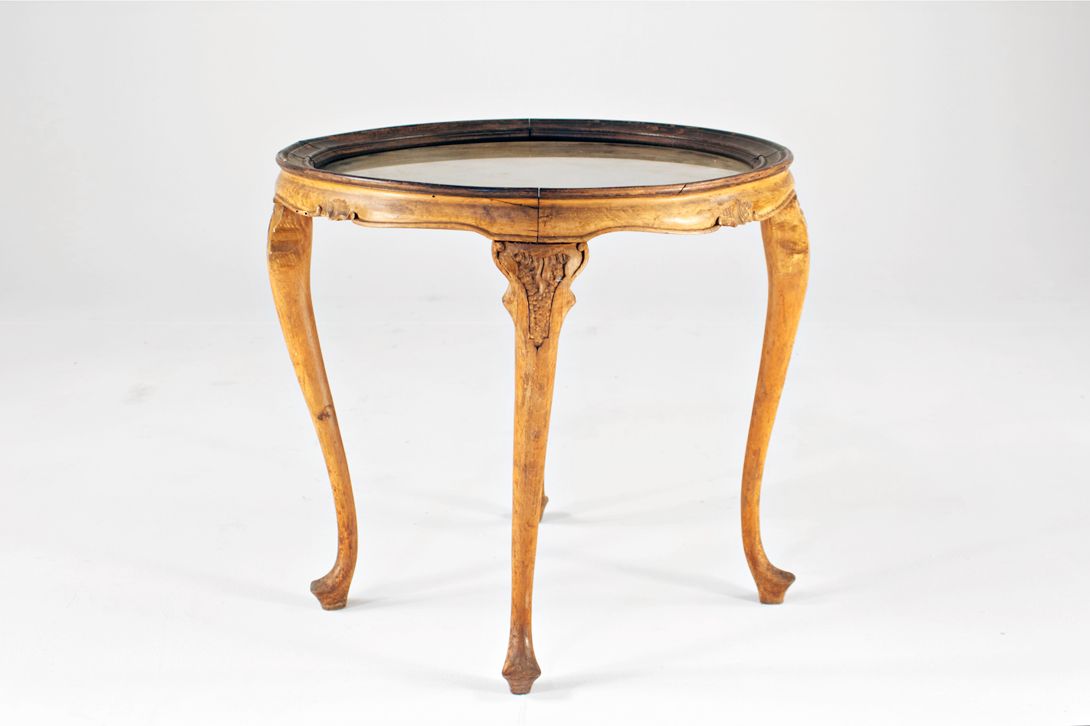 Foto Colonial Exotic Coffee Table with Glass Top h53x60
