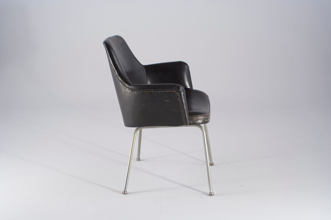 Foto Black Sky Leather Armchair in the Style of Saarinen&#8217;s Executive Armchair, 1962