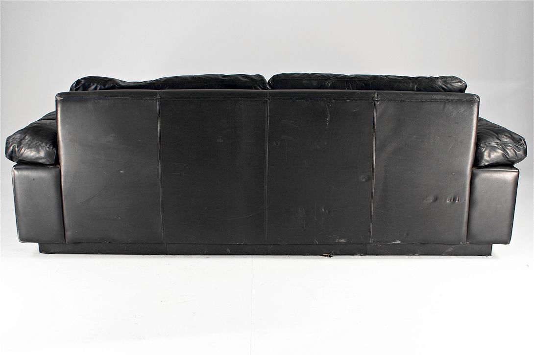 Foto Black Leather Sofa 1985