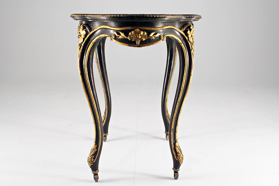 Foto Baroque Historism Side Table Shellacked 1900 h75x100x65