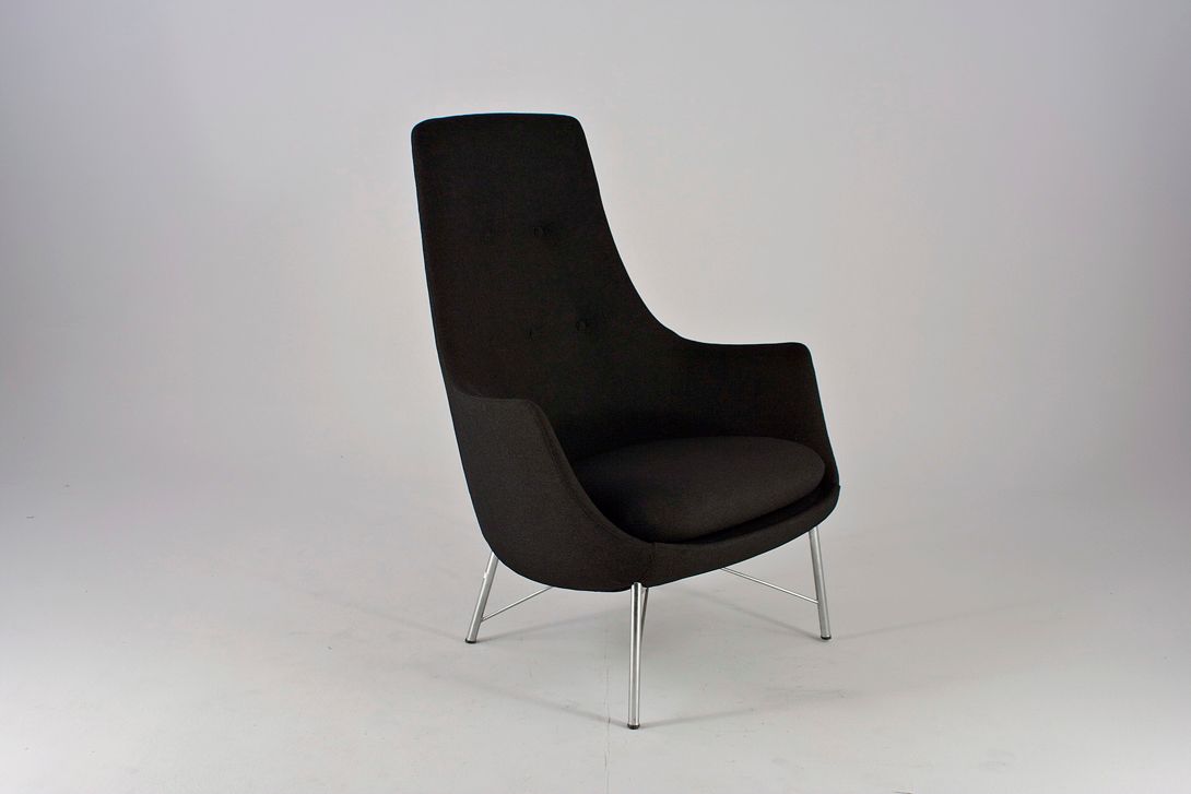 Foto Black Mid-Century Armchair High Backrest