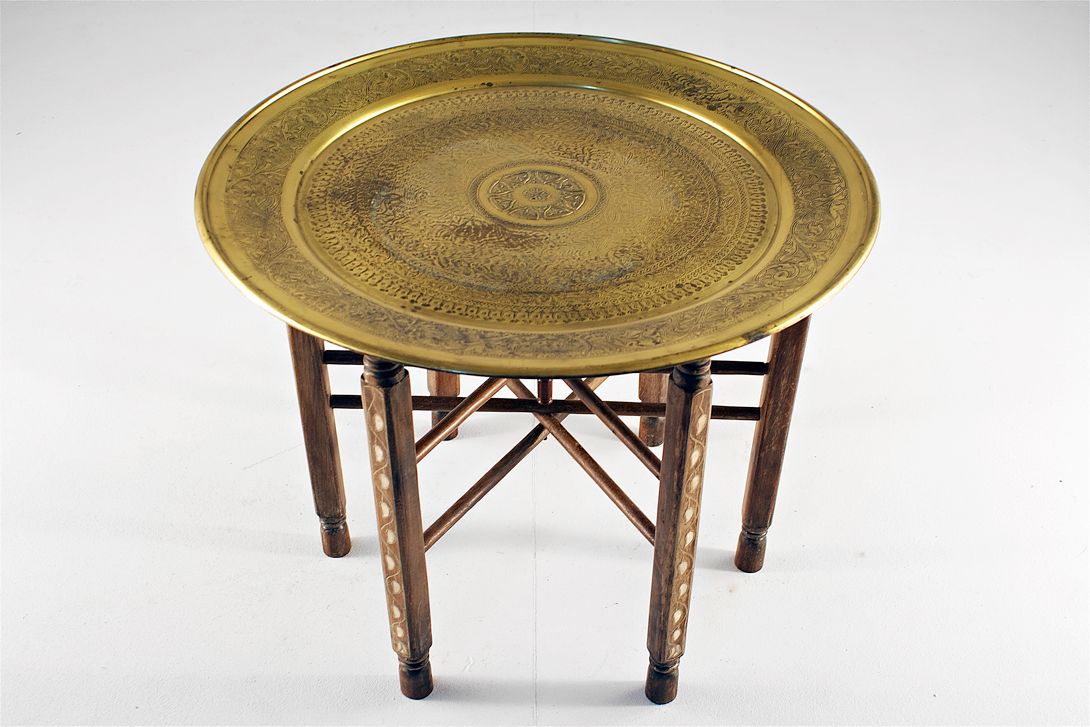 Foto Smoker&#8217;s Table h66x52