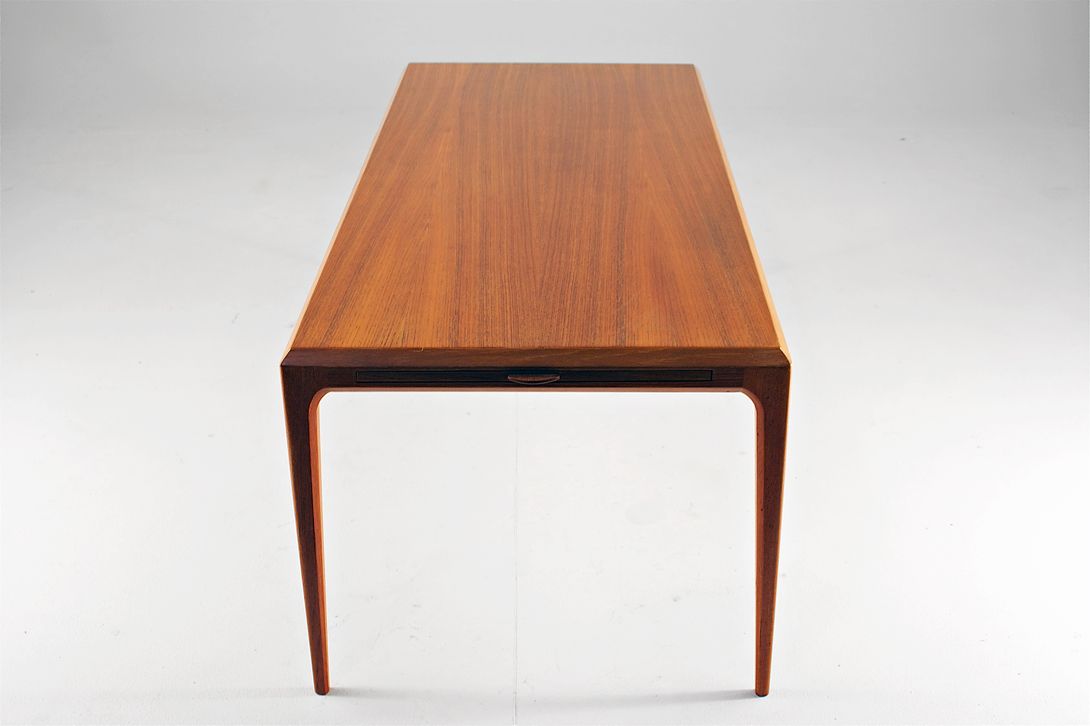 Foto Massive Teak Scandinavian Coffee Table 1964 h50x136x60