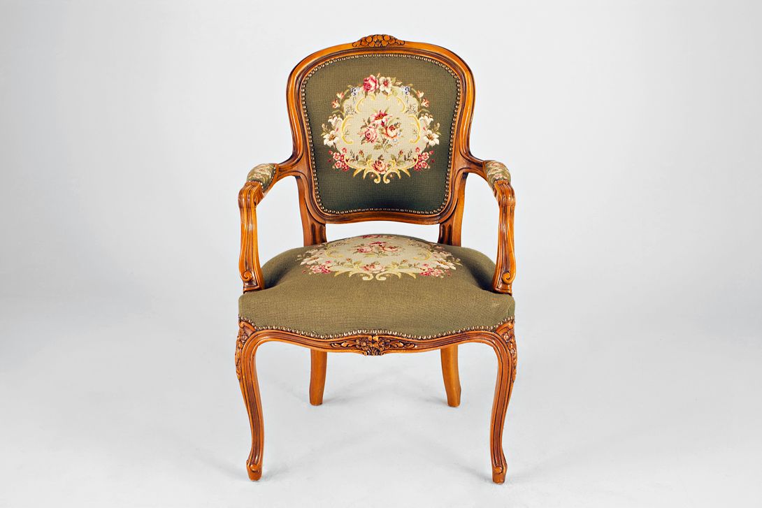 Foto Period Furniture Chair