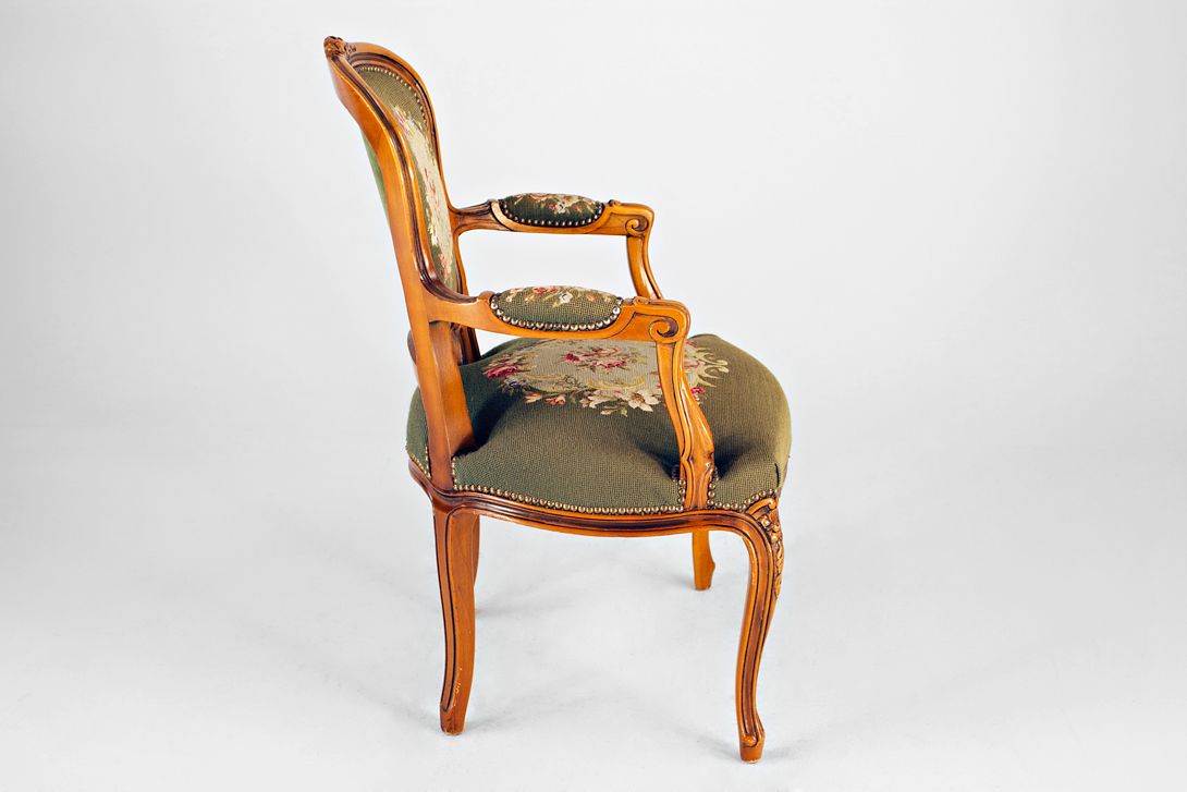 Foto Period Furniture Chair