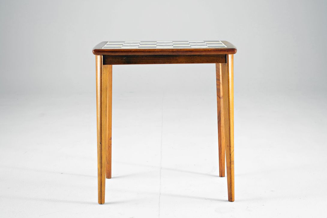 Foto Wooden Side Table Squared Tiles 50&#8217;s h50x47x34