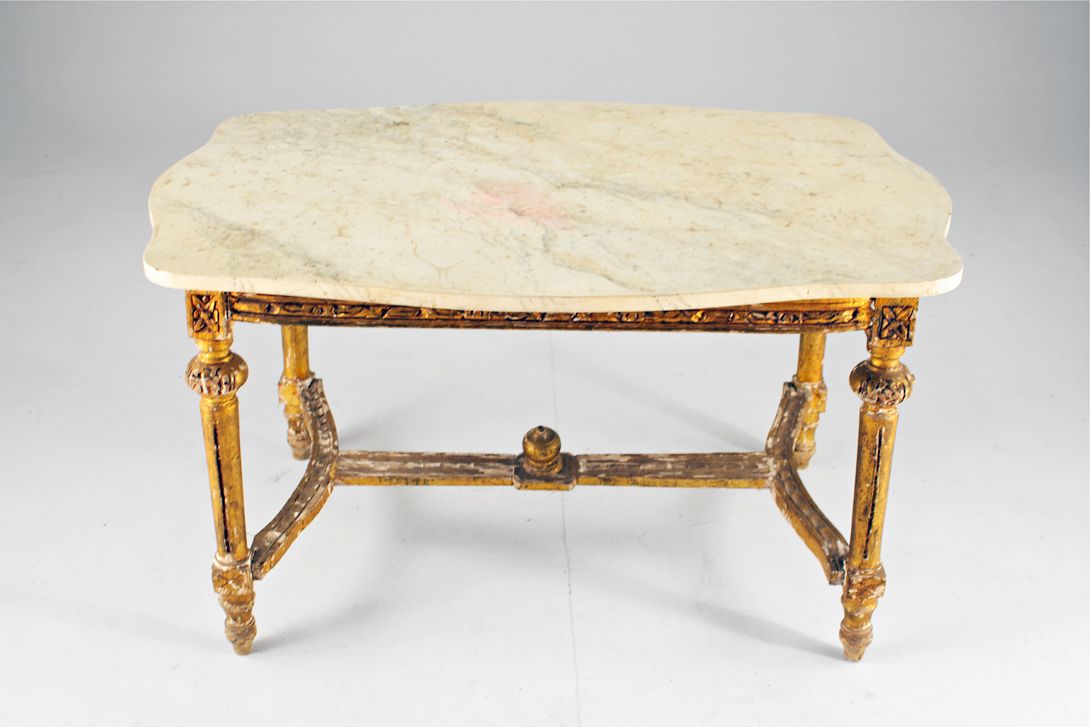 Foto Wooden Gold Coffee Table with Painted Marble Top h58x104x68
