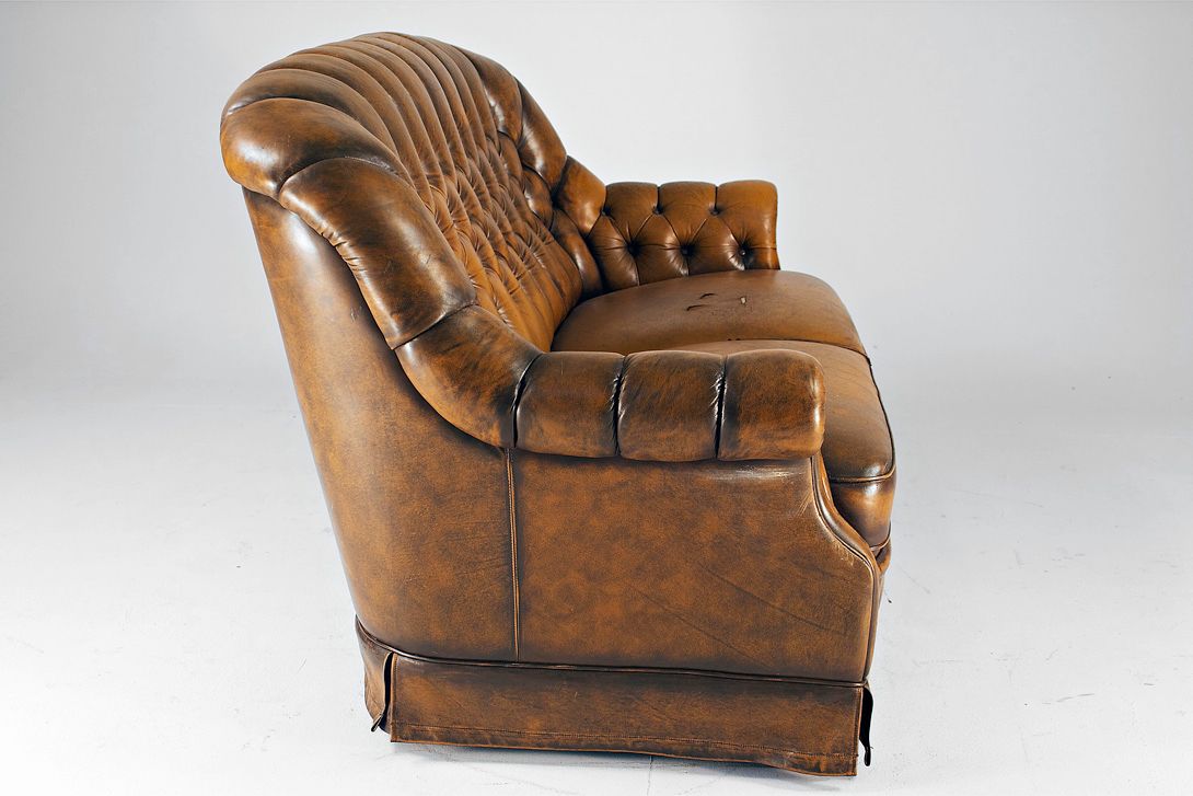 Foto Chesterfield Style Sofa (Two-Seater) h88x155x87