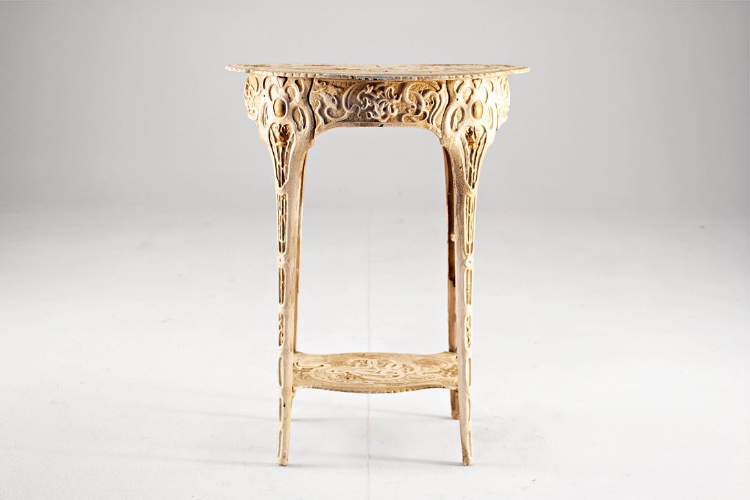 Foto Art Nouveau Metal Garden Side Table h60x47x36