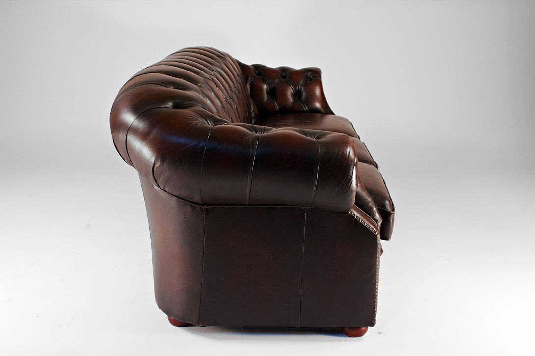Foto Dark Brown Chesterfield Sofa 1964 h80x205x92