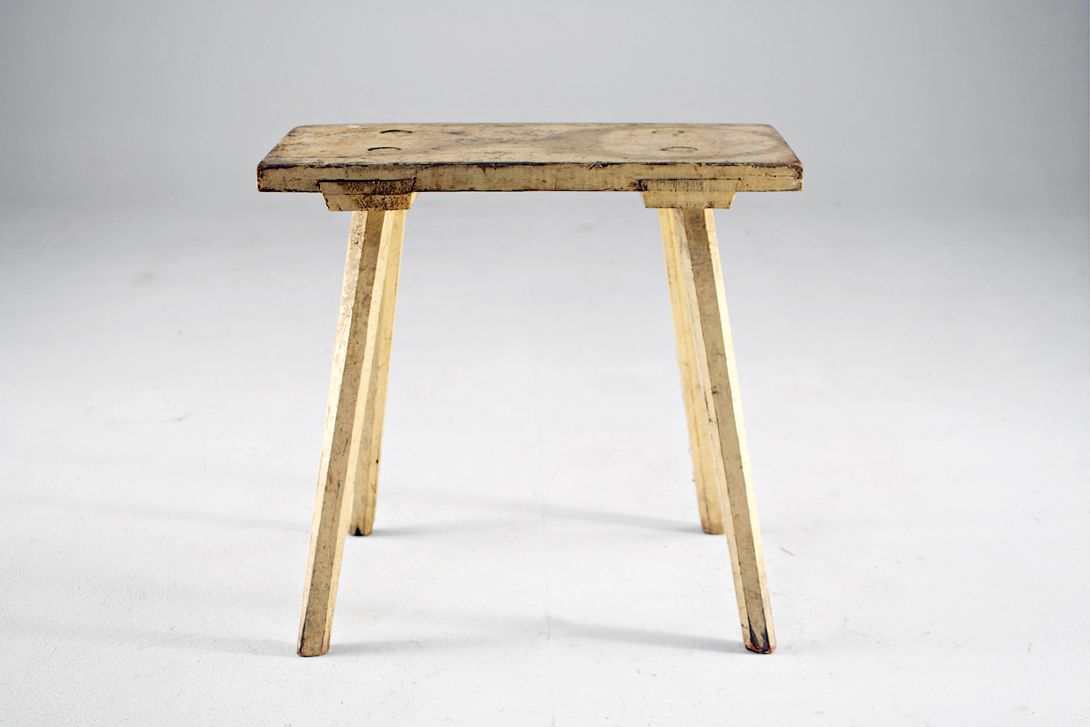 Foto Antique Milking Stool h47x44x27