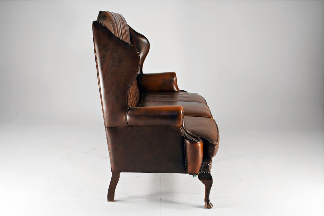 Foto Chesterfield High Backrest Lounge Sofa 1956 (Three-Seater)