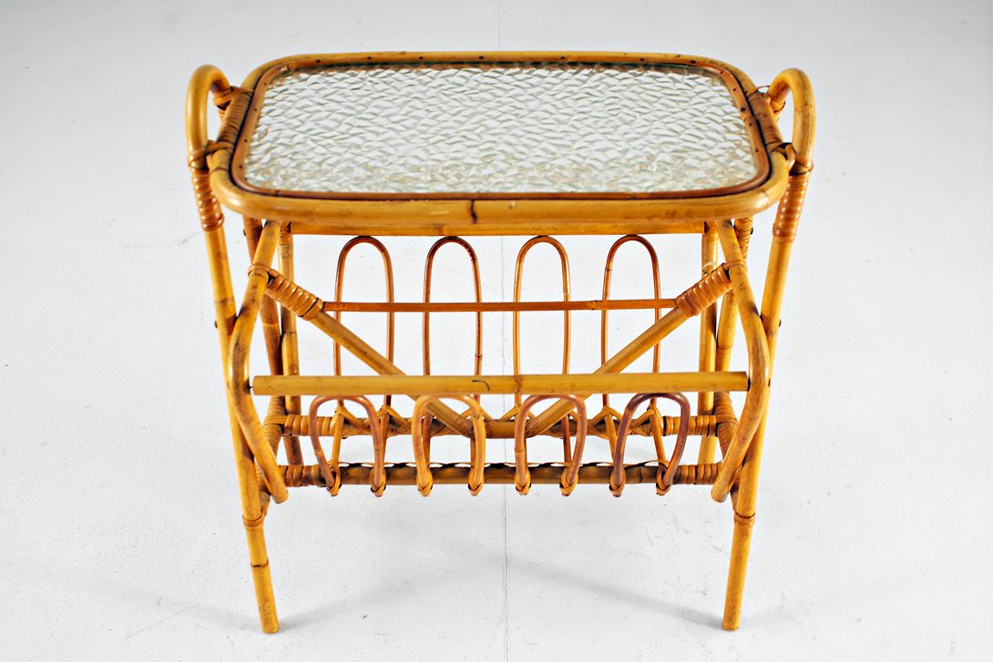 Foto Newspaper Side Table h53x51x29