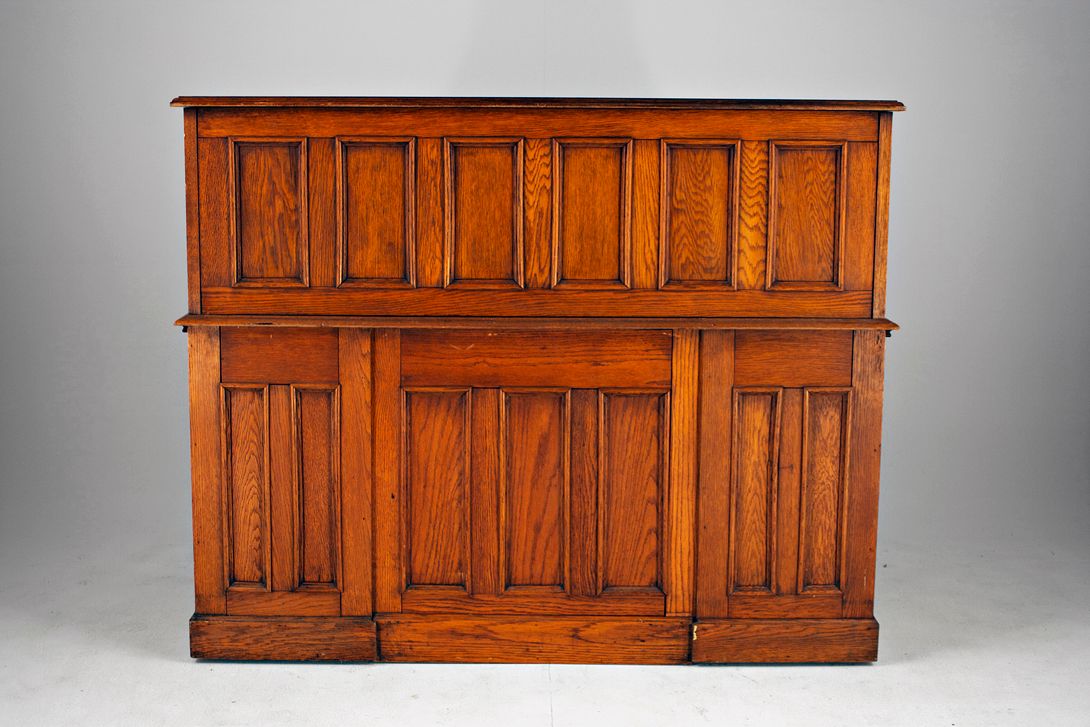Foto Wooden Registrar´s Buro Desk 1910 h123x152x87