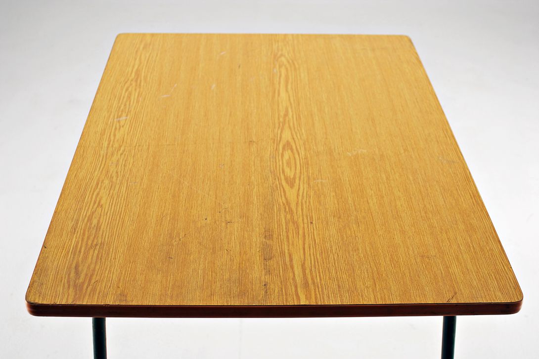 Foto Simple Kitchen Table Germany 1967 h66x80x60