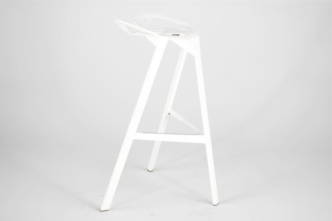 Foto Stool_One Konstantin Grcic Bar Stool White