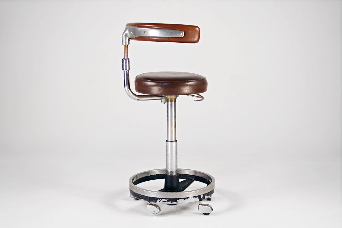 Foto Swiveling Leather Bar Stool